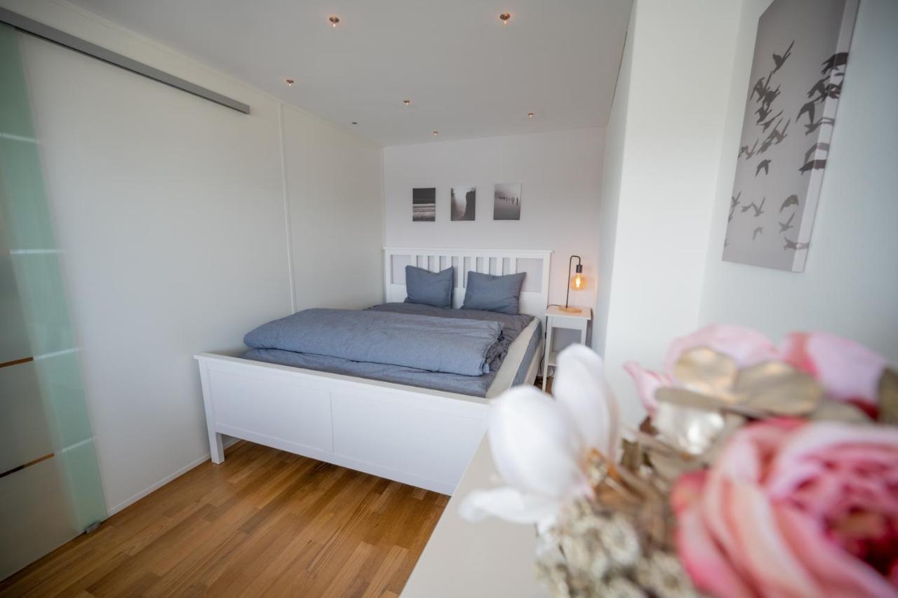 Traumwohnung Direkt Am Hafen Romanshorn Bagian luar foto